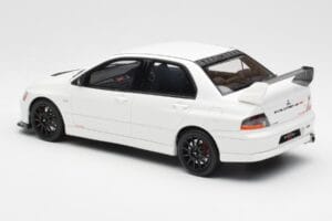 Mitsubishi Lancer Evo VIII MR FQ-400 Biely Otto 1:18 OT777 Živica – obrázok 5 z 6
