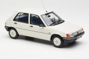 Peugeot 205 Junior Biely Otto 1:18 OT463 Živica – obrázok 4 z 6