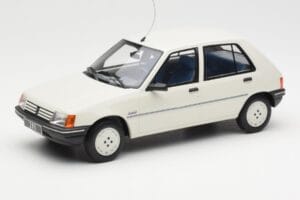 Peugeot 205 Junior Biely Otto 1:18 OT463 Živica