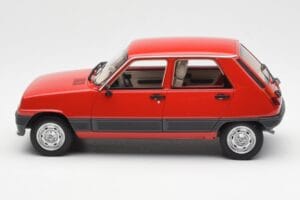 Renault 5 GTL Červený Otto 1:18 OT1147 Živica – obrázok 3 z 6