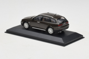 Alfa Romeo 159 Brooklands Green Minichamps 1:43 400120411 Kov – obrázok 3 z 4