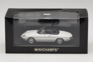 Alfa Romeo 1750 Spider Veloce Biely Minichamps 1:43 400120530 Kov – obrázok 4 z 4