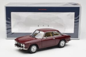 Alfa Romeo 2000 GTV Gaštanovo Červený Norev 1:18 187916 Kov – obrázok 8 z 8