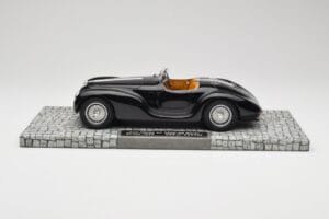 Alfa Romeo 6C 2500 SS Corsa Spider Čierny Minichamps 1:18 107120231 Kov – obrázok 3 z 6