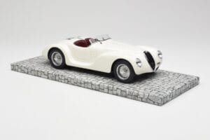 Alfa Romeo 6C 2500 SS Corsa Spider Biely Minichamps 1:18 107120232 Živica – obrázok 4 z 6