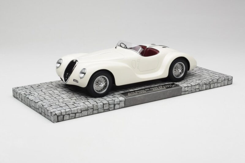 Alfa Romeo 6C 2500 SS Corsa Spider Biely Minichamps 1:18 107120232 Živica