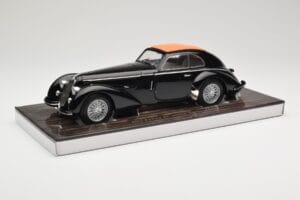 Alfa Romeo 8C 2900B Lungo Čierny Minichamps 1:18 100120421 Kov – obrázok 3 z 8