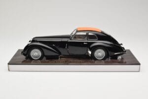 Alfa Romeo 8C 2900B Lungo Čierny Minichamps 1:18 100120421 Kov