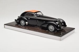 Alfa Romeo 8C 2900B Lungo Čierny Minichamps 1:18 100120421 Kov – obrázok 6 z 8