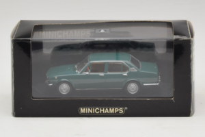 Alfa Romeo Alfetta 1.8 Zelený Minichamps 1:43 400120204 Kov – obrázok 4 z 4