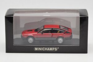 Alfa Romeo Alfetta GTV6 Červený Minichamps 1:43 400120140 Kov – obrázok 4 z 4