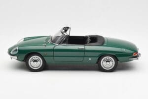 Alfa Romeo Duetto Spider Zelený AUTOart 1:18 70138 Kov – obrázok 4 z 8