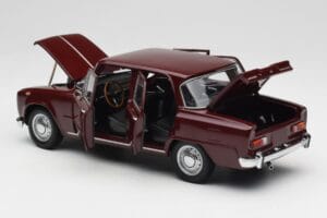 Alfa Romeo Giulia 1300 Tmavo Červený Minichamps 1:18 180120906 Kov – obrázok 5 z 8