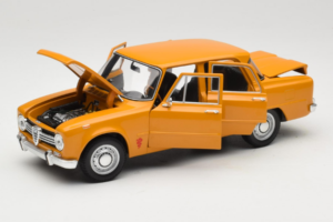 Alfa Romeo Giulia 1300 Super Oranžový Minichamps 1:18 180120900 Kov – obrázok 2 z 8