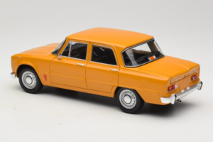 Alfa Romeo Giulia 1300 Super Oranžový Minichamps 1:18 180120900 Kov – obrázok 7 z 8