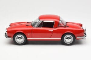 Alfa Romeo Giulietta 1300 Spider Červený AUTOart 1:18 70157 Kov – obrázok 4 z 8