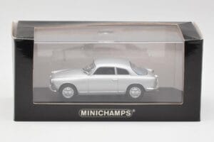 Alfa Romeo Giulietta Sprint Strieborný Minichamps 1:43 400120400 Kov – obrázok 4 z 4