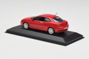 Alfa Romeo GT Alfa Červený Minichamps 1:43 400120321 Kov – obrázok 3 z 4