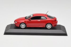 Alfa Romeo GT Alfa Červený Minichamps 1:43 400120321 Kov