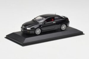 Alfa Romeo GT Čierny Minichamps 1:43 400120320 Kov – obrázok 2 z 4
