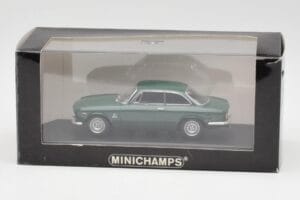 Alfa Romeo Giulia GTA 1300 Junior Zelený Minichamps 1:43 ALFA010 Kov – obrázok 4 z 4