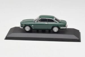 Alfa Romeo Giulia GTA 1300 Junior Zelený Minichamps 1:43 ALFA010 Kov