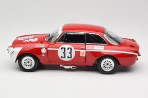 Alfa Romeo GTA 1300 Junior #33 T. Hezemans / G. van Lennep Hezemans Jarama 1972 Minichamps 1:18 100721233 Kov – obrázok 4 z 8