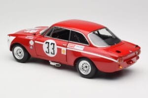 Alfa Romeo GTA 1300 Junior #33 T. Hezemans / G. van Lennep Hezemans Jarama 1972 Minichamps 1:18 100721233 Kov – obrázok 7 z 8