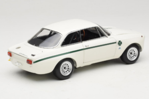 Alfa Romeo GTA 1300 Junior Biely Minichamps 1:18 100120501 Kov – obrázok 3 z 8