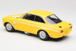 Alfa Romeo GTA 1300 Junior Žltý Minichamps 1:18 155120024 Kov – obrázok 4 z 6