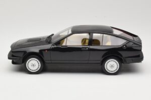 Alfa Romeo GTV6 2.5 Čierny Laudoracing-Models 1:18 LM110C Kov – obrázok 3 z 6