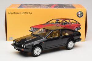 Alfa Romeo GTV6 2.5 Čierny Laudoracing-Models 1:18 LM110C Kov – obrázok 6 z 6