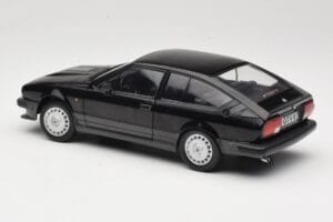 Alfa Romeo GTV6 Čierny Solido 1:18 S1802302 Kov – obrázok 7 z 8