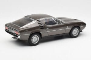 Alfa Romeo Montreal Hnedý Metalický AUTOart 1:18 70173 Kov – obrázok 3 z 8
