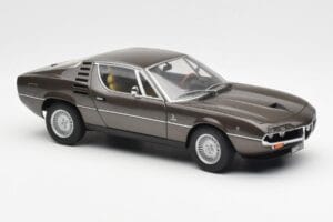 Alfa Romeo Montreal Hnedý Metalický AUTOart 1:18 70173 Kov – obrázok 6 z 8