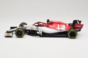 Alfa Romeo Racing C38 #7 K. Raikkonen F1 2019 Minichamps 1:18 110190007 Kov – obrázok 3 z 6