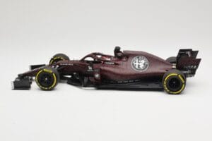 Alfa Romeo Racing C38 #7 K. Raikkonen Valentine's Day Livery Shakedown Fiorano 14th February 2019 Minichamps 1:18 110199907 K – obrázok 3 z 6