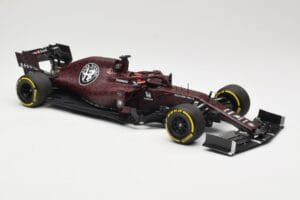 Alfa Romeo Racing C38 #7 K. Raikkonen Valentine's Day Livery Shakedown Fiorano 14th February 2019 Minichamps 1:18 110199907 K – obrázok 4 z 6