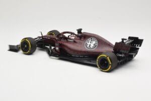 Alfa Romeo Racing C38 #7 K. Raikkonen Valentine's Day Livery Shakedown Fiorano 14th February 2019 Minichamps 1:18 110199907 K – obrázok 5 z 6