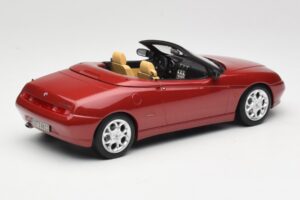 Alfa Romeo Spider 916 Proteo Red Metallic Norev 1:18 187854 Kov – obrázok 2 z 6