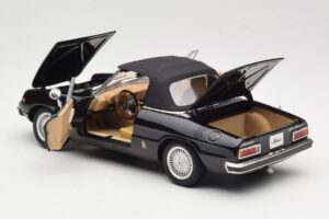 Alfa Romeo Spider 916 Veloce Čierny Ricko 1:18 32107 Kov – obrázok 5 z 8