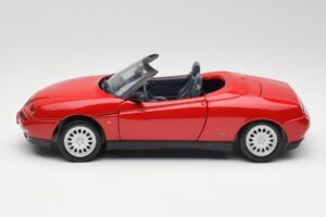 Alfa Romeo Spider 916 Alfa Červený Maisto 1:18 50278 Kov – obrázok 4 z 8