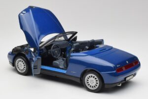 Alfa Romeo Spider 916 Periwinkle Modrý Maisto 1:18 50308 Kov – obrázok 4 z 7