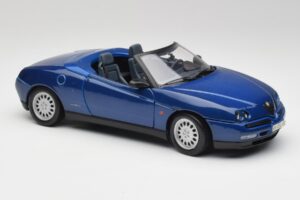 Alfa Romeo Spider 916 Periwinkle Modrý Maisto 1:18 50308 Kov – obrázok 5 z 7