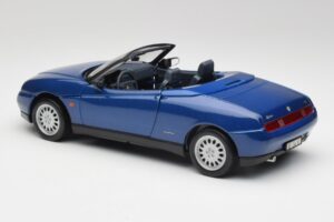 Alfa Romeo Spider 916 Periwinkle Modrý Maisto 1:18 50308 Kov – obrázok 6 z 7