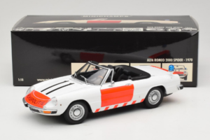 Alfa Romeo Spider Rijkspolitie Minichamps 1:18 180120994 Kov – obrázok 8 z 8