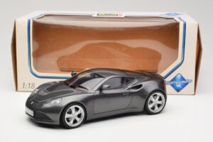 Artega GT Grey Metallic Revell 1:18 09024 Kov – obrázok 8 z 8