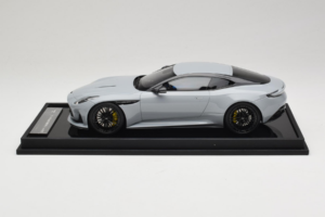 Aston Martin DB12 Nardo Gray MotorHelix 1:18 MH027NG Živica