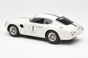 Aston Martin DB4 GT Zagato #1 24 Hours of Le Mans 1961 CMC 1:18 M-139 Kov – obrázok 5 z 6