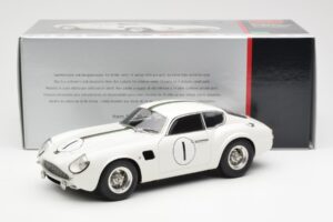 Aston Martin DB4 GT Zagato #1 24 Hours of Le Mans 1961 CMC 1:18 M-139 Kov – obrázok 6 z 6